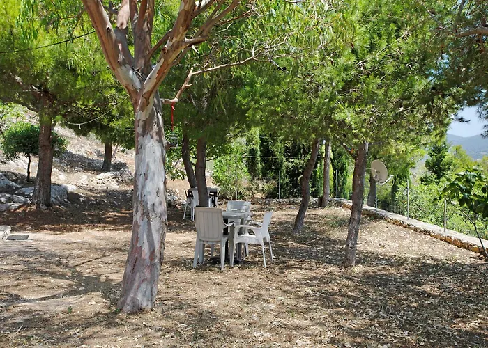 Lithahiro Stone House