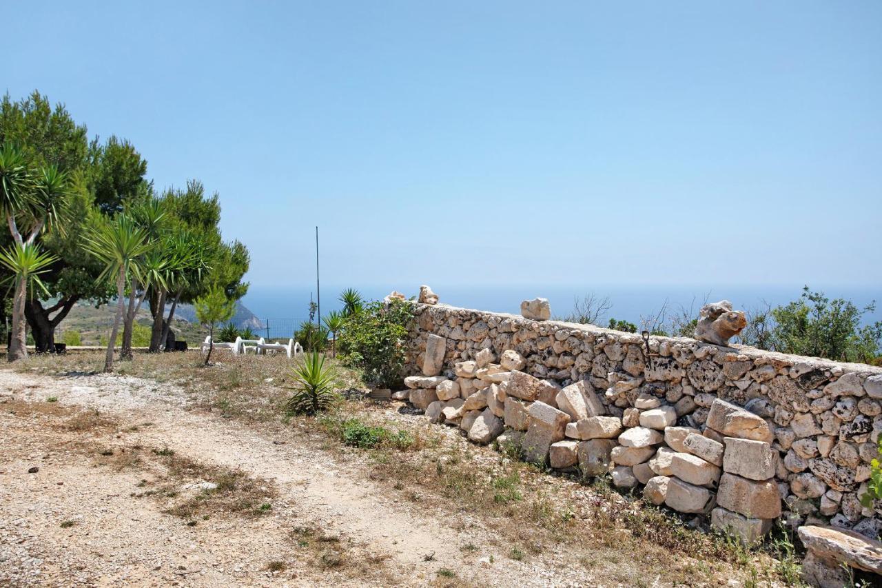 Holiday home Lithahiro Stone House *