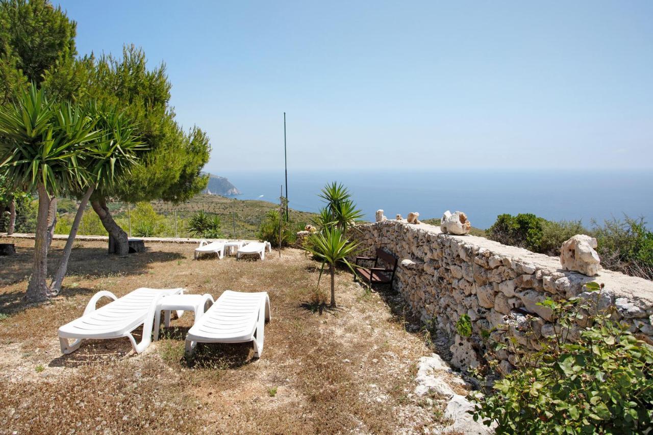 Lithahiro Stone House Ferienhaus Keri